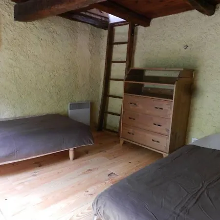 De Combelcau, Le Pigeonnier * Flaugnac