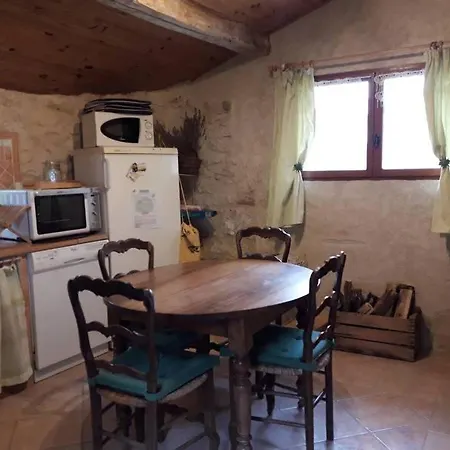 De Combelcau, Le Pigeonnier Flaugnac