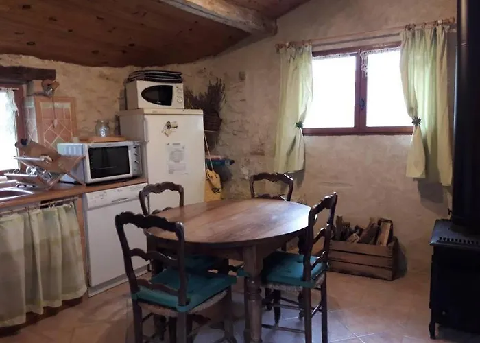 De Combelcau, Le Pigeonnier Flaugnac